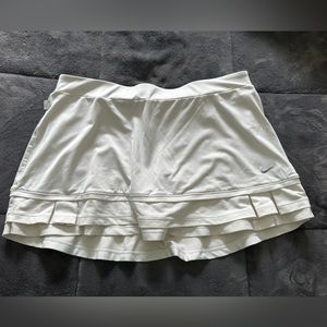 Nike tennis skort